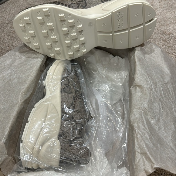 NEW GUCCI Macro GG SUPREME 80 sneaker’s. Beige Ebony women size 40+ - Picture 3 of 7